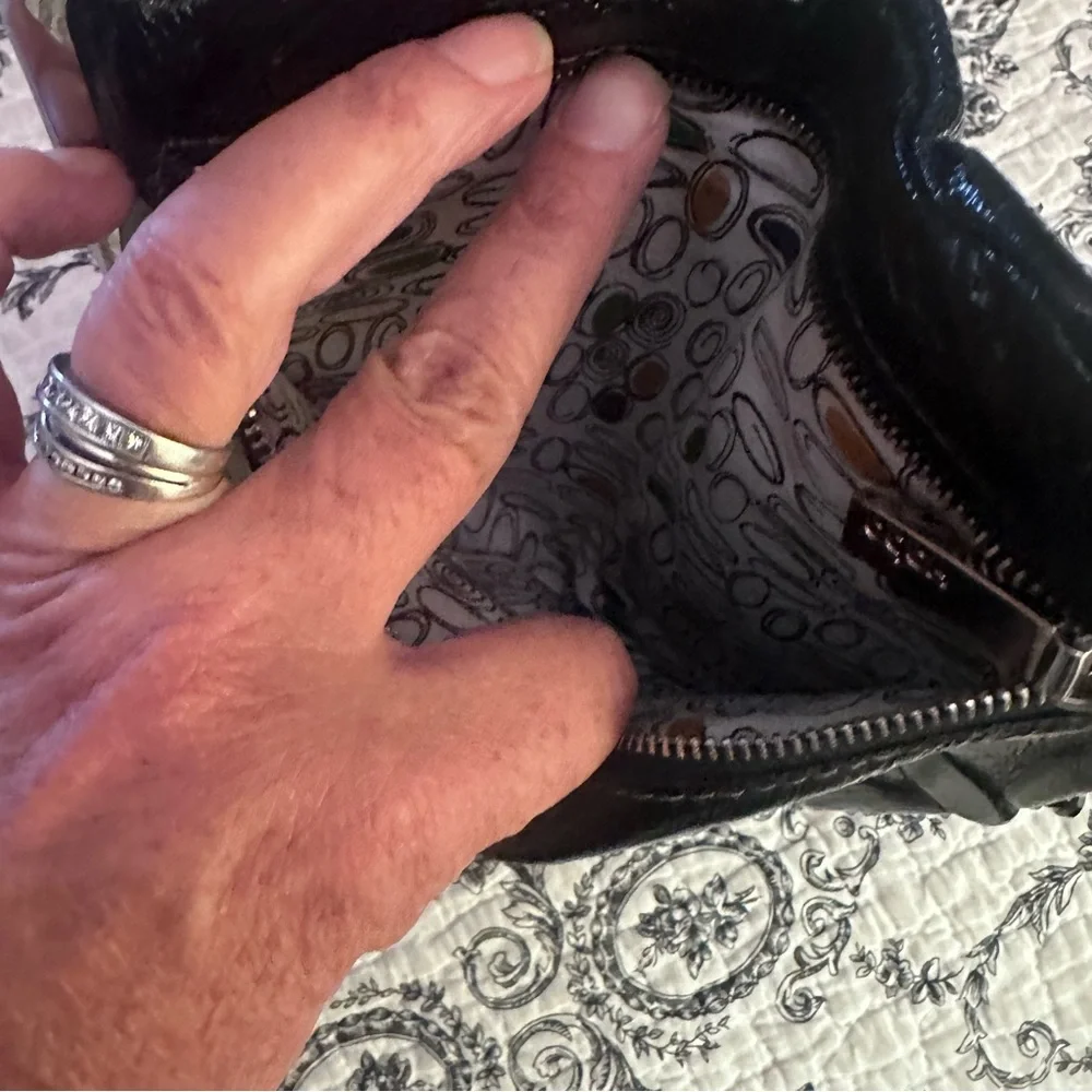 HOBO Lauren Wallet Clutch Black Crinkle Leather